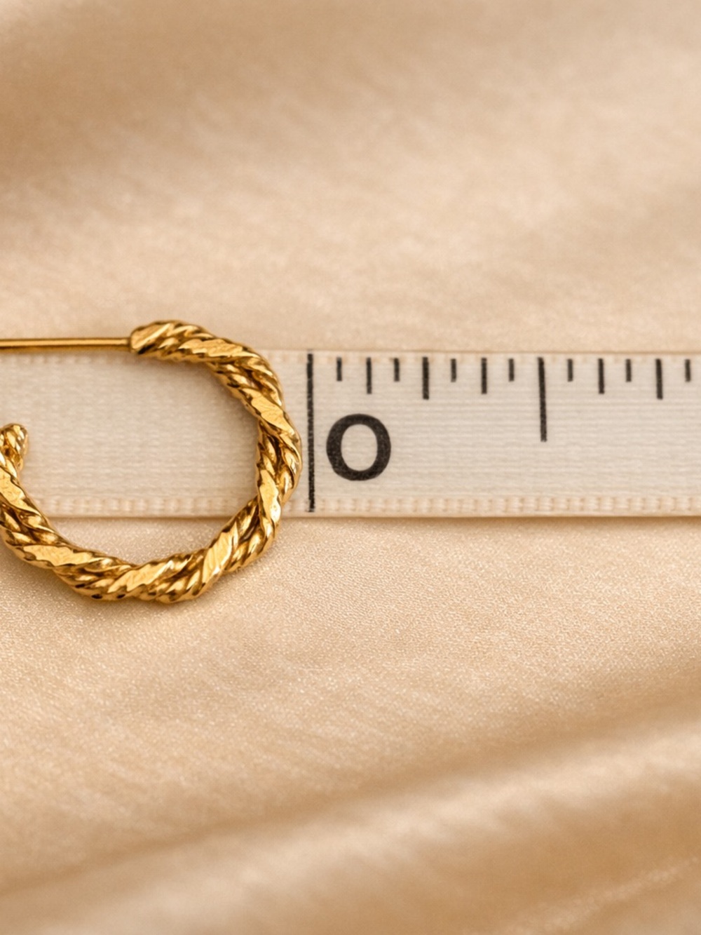 14K Gold Rope Twist Hoop Earrings – Solid Gold, 2 g Classic Design - Picture 2 of 4